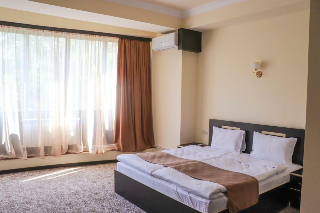 Yerevan Centre Hotel מראה חיצוני תמונה